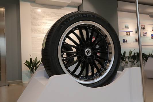 巴斯特的极致天窗工艺开元ky棋牌遇见伟(图27) 巴斯特的极致天窗工艺开元ky棋牌遇见伟(图27)